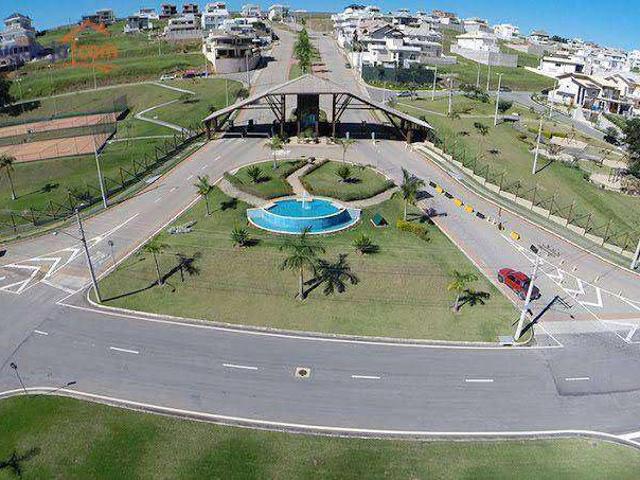 Casa / Sobrado para Venda em São José dos Campos/SP Condomínio Residencial Jaguary 4 Quartos