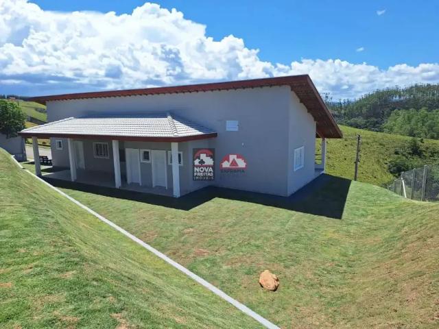 Casa / Sobrado para Venda em São José dos Campos/SP Condomínio Residencial Mantiqueira 3 Quartos