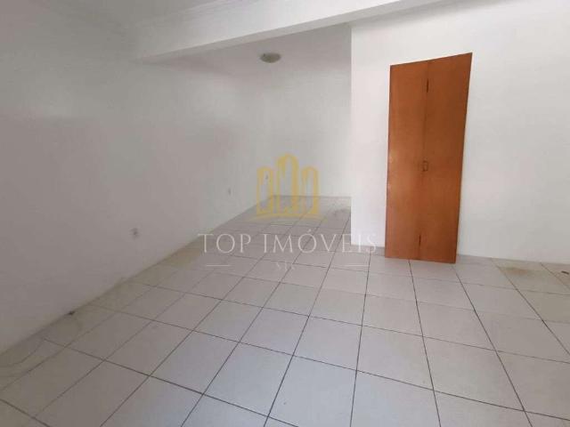 Casa / Sobrado para Venda em São José dos Campos/SP Conjunto Habitacional São José dos Campos A 3 Quartos