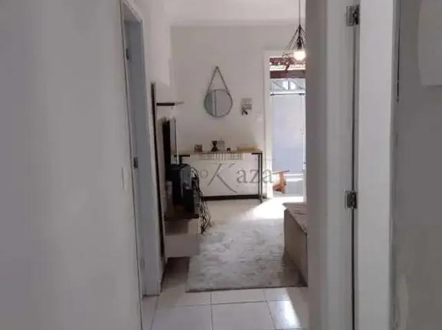 Casa / Sobrado para Venda em São José dos Campos/SP Conjunto Residencial Elmano Veloso 3 Quartos