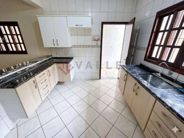 Casa / Sobrado para Venda em São José dos Campos/SP Conjunto Residencial Trinta e Um de Março 3 Quartos