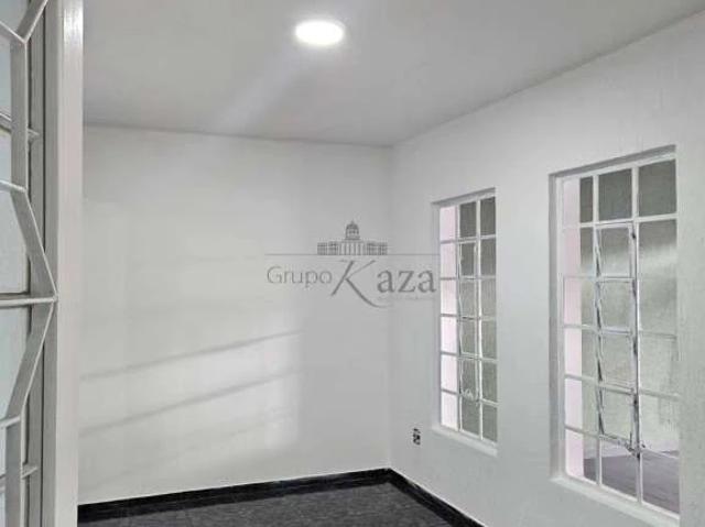 Casa / Sobrado para Venda em São José dos Campos/SP Conjunto Residencial Trinta e Um de Março 2 Quartos