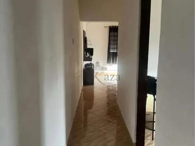 Casa / Sobrado para Venda em São José dos Campos/SP Campos de São José 3 Quartos