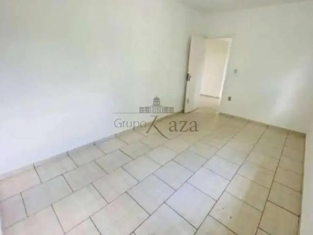 Casa / Sobrado para Venda em São José dos Campos/SP Chácaras Araújo I 3 Quartos