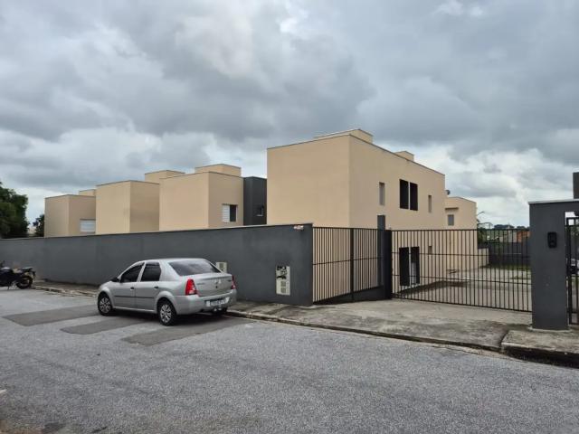 Casa / Sobrado para Venda em São José dos Campos/SP Chácaras Araújo I 3 Quartos