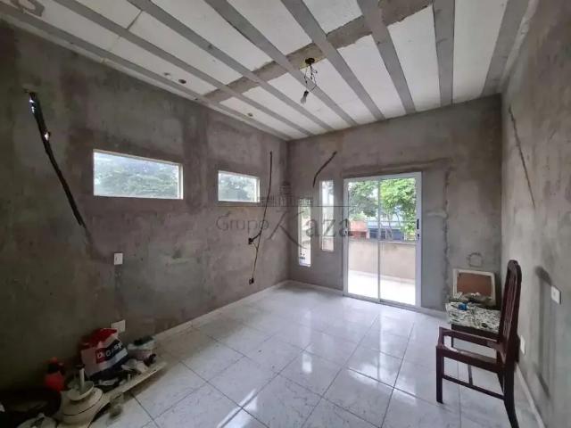 Casa / Sobrado para Venda em São José dos Campos/SP Cidade Morumbi 3 Quartos