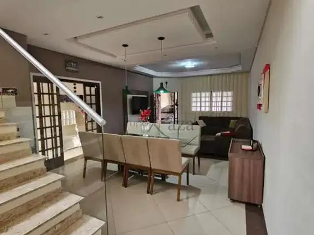 Casa / Sobrado para Venda em São José dos Campos/SP Cidade Morumbi 3 Quartos