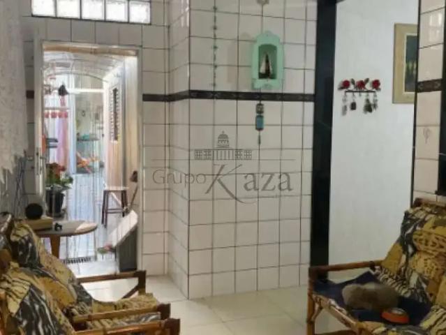 Casa / Sobrado para Venda em São José dos Campos/SP Cidade Morumbi 3 Quartos