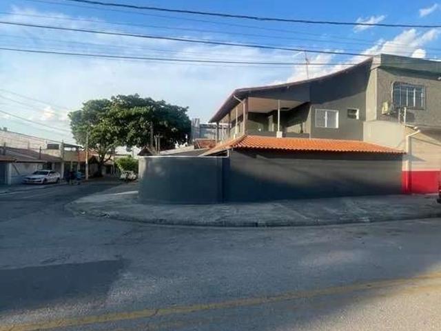 Casa / Sobrado para Venda em São José dos Campos/SP Cidade Morumbi 3 Quartos