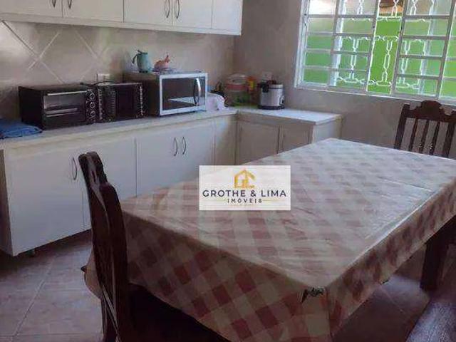 Casa / Sobrado para Venda em São José dos Campos/SP Cidade Morumbi 4 Quartos