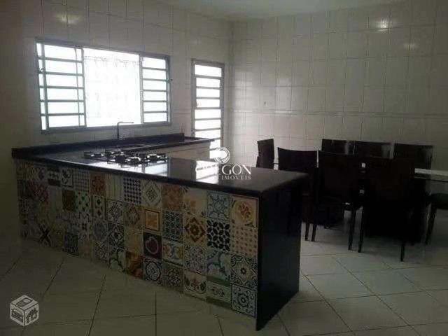 Casa / Sobrado para Venda em São José dos Campos/SP Cidade Morumbi 4 Quartos