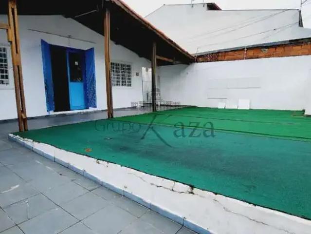 Casa / Sobrado para Venda em São José dos Campos/SP Cidade Morumbi 6 Quartos