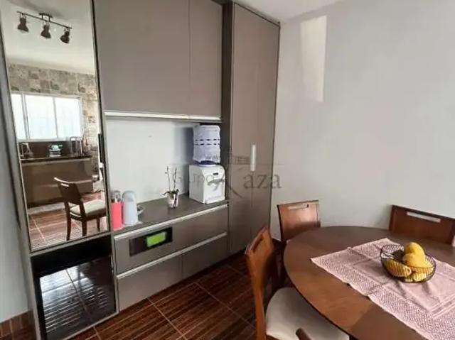 Casa / Sobrado para Venda em São José dos Campos/SP Altos da Vila Paiva 3 Quartos