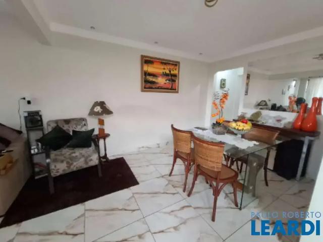 Casa / Sobrado para Venda em São José dos Campos/SP Bosque dos Eucaliptos 2 Quartos
