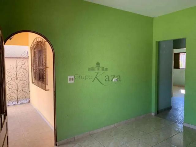 Casa / Sobrado para Venda em São José dos Campos/SP Bosque dos Eucaliptos 2 Quartos
