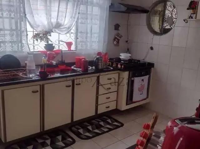 Casa / Sobrado para Venda em São José dos Campos/SP Bosque dos Eucaliptos 3 Quartos