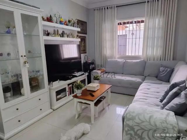 Casa / Sobrado para Venda em São José dos Campos/SP Bosque dos Eucaliptos 3 Quartos