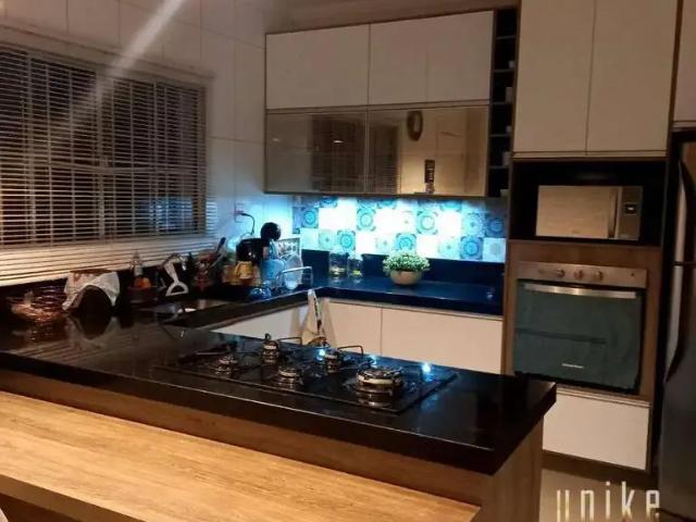 Casa / Sobrado para Venda em São José dos Campos/SP Bosque dos Eucaliptos 3 Quartos