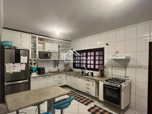 Casa / Sobrado para Venda em São José dos Campos/SP Bosque dos Eucaliptos 3 Quartos
