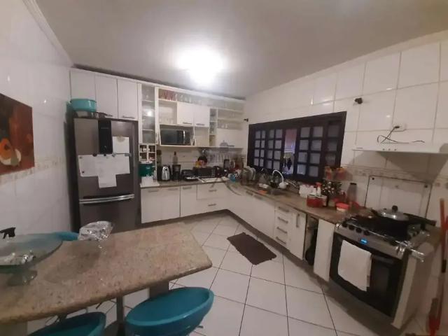 Casa / Sobrado para Venda em São José dos Campos/SP Bosque dos Eucaliptos 3 Quartos