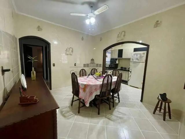 Casa / Sobrado para Venda em São José dos Campos/SP Bosque dos Eucaliptos 3 Quartos