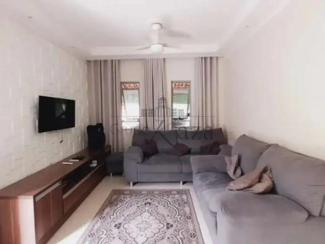Casa / Sobrado para Venda em São José dos Campos/SP Bosque dos Eucaliptos 3 Quartos