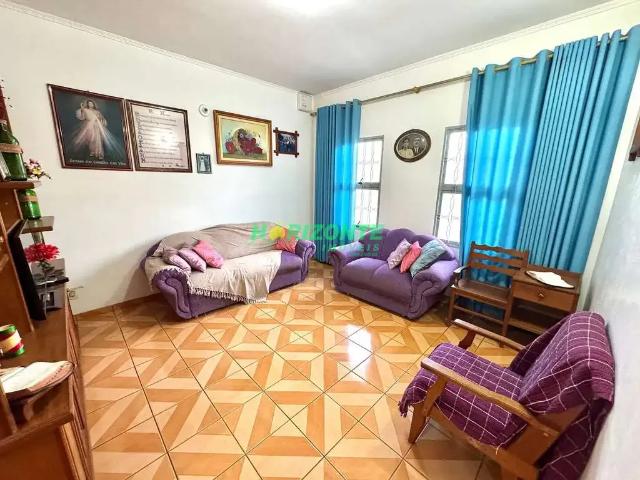 Casa / Sobrado para Venda em São José dos Campos/SP Bosque dos Eucaliptos 4 Quartos