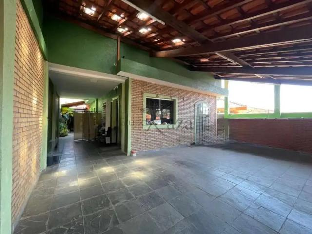 Casa / Sobrado para Venda em São José dos Campos/SP Bosque dos Eucaliptos 4 Quartos