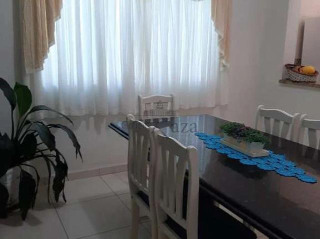 Casa / Sobrado para Venda em São José dos Campos/SP Bosque dos Eucaliptos 6 Quartos
