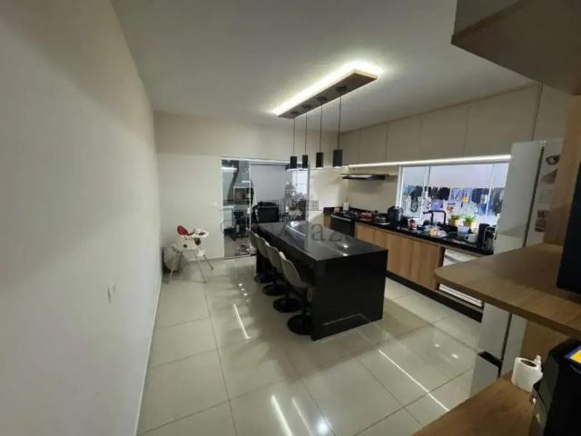 Casa / Sobrado para Venda em São José dos Campos/SP Bosque dos Ipês 3 Quartos