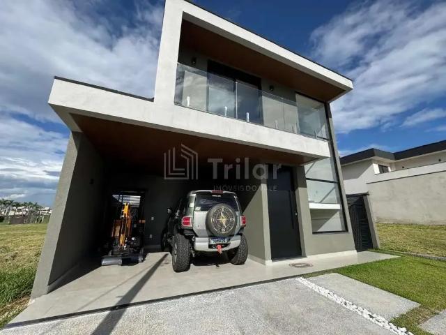 Casa / Sobrado para Venda em São José dos Campos/SP Eugênio de Mello 4 Quartos