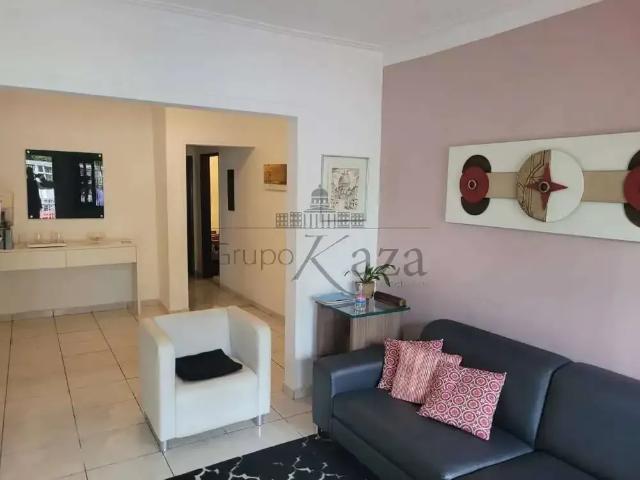 Casa / Sobrado para Venda em São José dos Campos/SP Jardim Maringá 2 Quartos