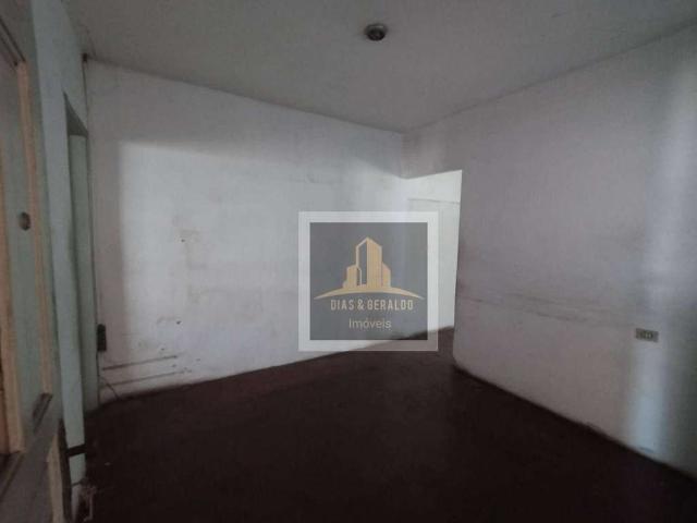 Casa / Sobrado para Venda em São José dos Campos/SP Jardim Morumbi 3 Quartos