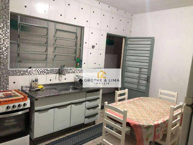 Casa / Sobrado para Venda em São José dos Campos/SP Jardim Motorama 2 Quartos
