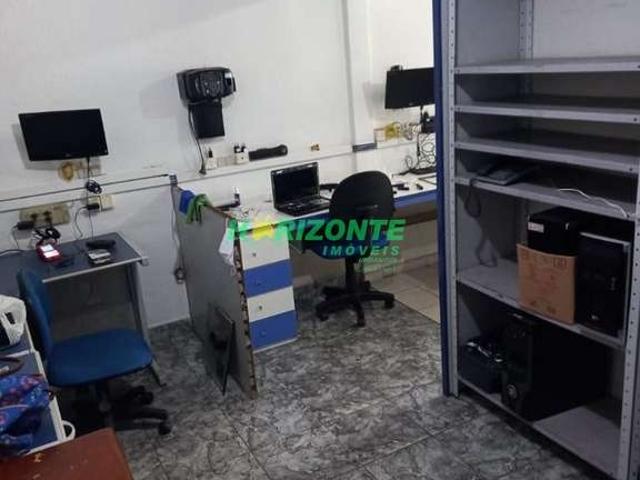Casa / Sobrado para Venda em São José dos Campos/SP Jardim Motorama 2 Quartos