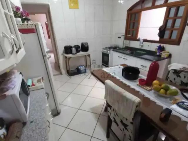 Casa / Sobrado para Venda em São José dos Campos/SP Jardim Motorama 2 Quartos