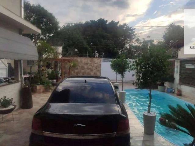 Casa / Sobrado para Venda em São José dos Campos/SP Jardim Motorama 4 Quartos