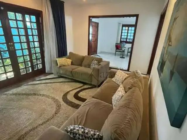 Casa / Sobrado para Venda em São José dos Campos/SP Jardim Nova América 4 Quartos