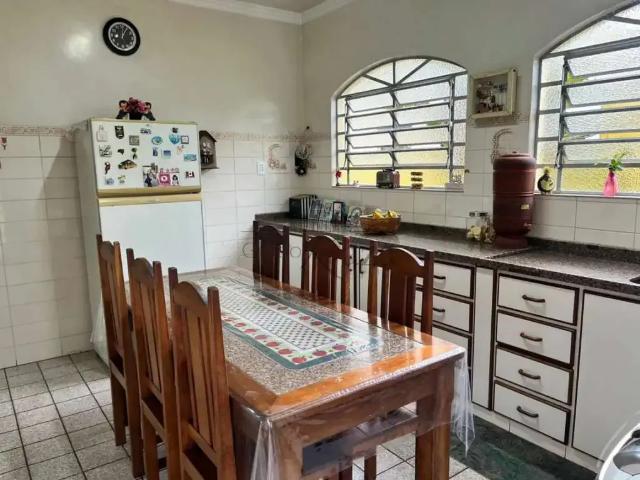 Casa / Sobrado para Venda em São José dos Campos/SP Jardim Nova Detroit 3 Quartos