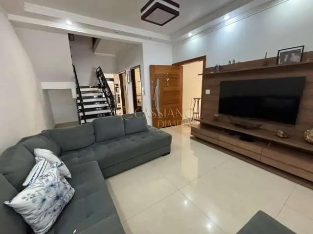 Casa / Sobrado para Venda em São José dos Campos/SP Jardim Oriente 3 Quartos