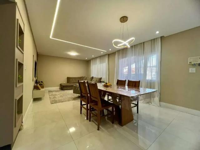 Casa / Sobrado para Venda em São José dos Campos/SP Jardim Oriente 3 Quartos