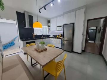 Casa / Sobrado para Venda em São José dos Campos/SP Jardim Oriente 3 Quartos