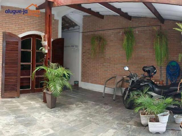 Casa / Sobrado para Venda em São José dos Campos/SP Jardim Oriente 3 Quartos