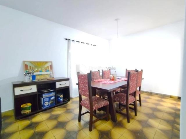 Casa / Sobrado para Venda em São José dos Campos/SP Jardim Oriente 3 Quartos