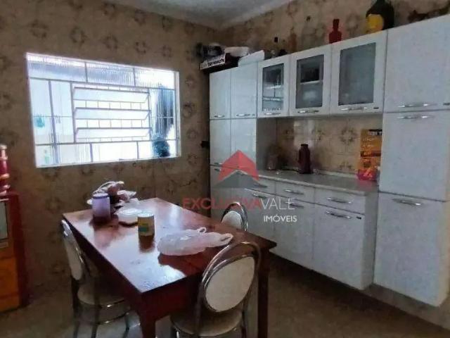 Casa / Sobrado para Venda em São José dos Campos/SP Jardim Oriente 4 Quartos
