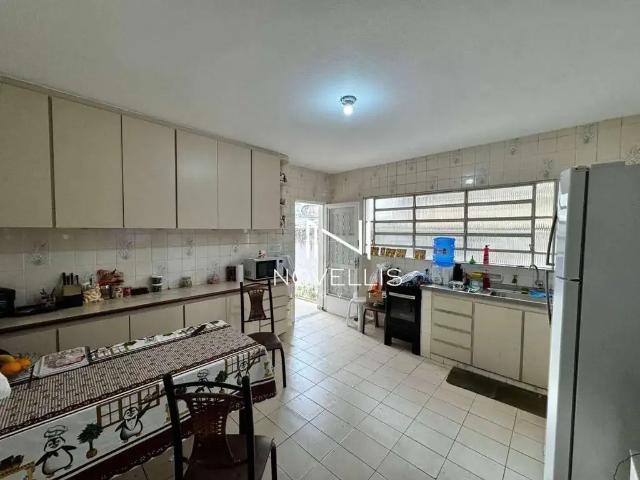 Casa / Sobrado para Venda em São José dos Campos/SP Jardim Oswaldo Cruz 3 Quartos