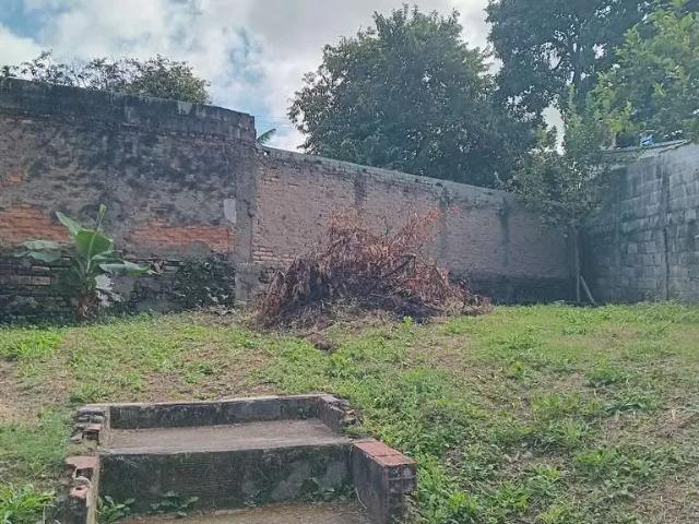Casa / Sobrado para Venda em São José dos Campos/SP Jardim Altos de Santana 4 Quartos
