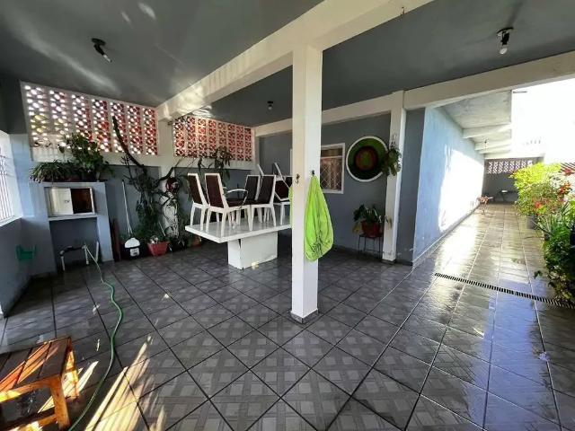 Casa / Sobrado para Venda em São José dos Campos/SP Jardim Altos de Santana 4 Quartos