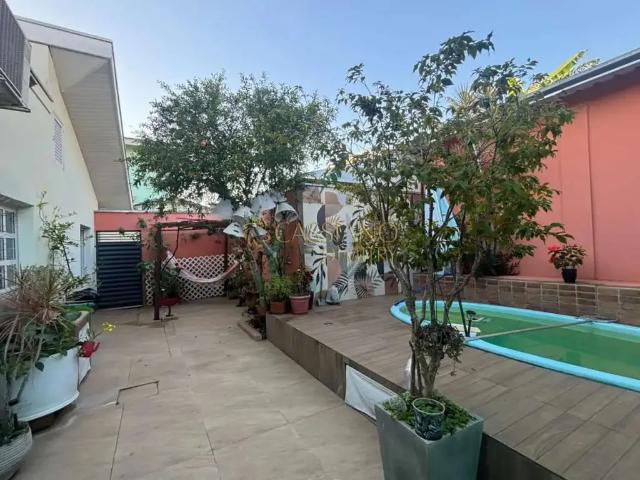 Casa / Sobrado para Venda em São José dos Campos/SP Jardim Alvorada 3 Quartos