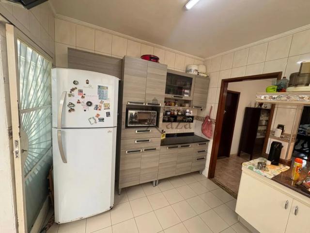 Casa / Sobrado para Venda em São José dos Campos/SP Jardim Alvorada 3 Quartos